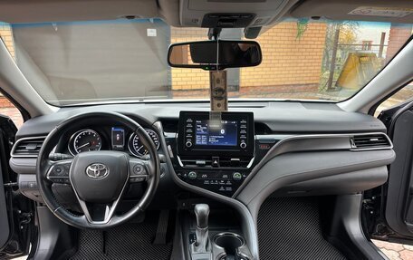 Toyota Camry, 2021 год, 2 700 000 рублей, 28 фотография