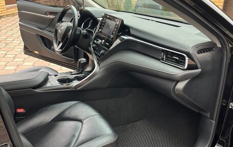 Toyota Camry, 2021 год, 2 700 000 рублей, 26 фотография