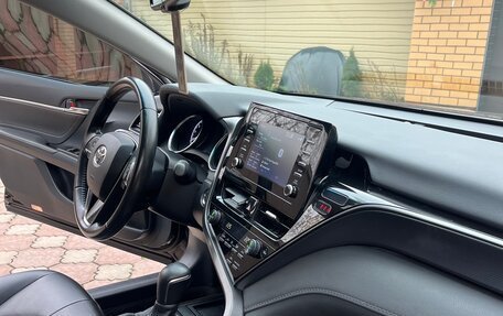 Toyota Camry, 2021 год, 2 700 000 рублей, 27 фотография