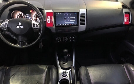 Mitsubishi Outlander III рестайлинг 3, 2011 год, 830 000 рублей, 11 фотография