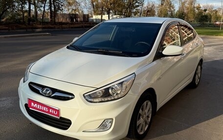 Hyundai Solaris II рестайлинг, 2013 год, 1 250 000 рублей, 1 фотография