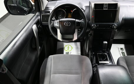 Toyota Land Cruiser Prado 150 рестайлинг 2, 2010 год, 2 550 000 рублей, 11 фотография