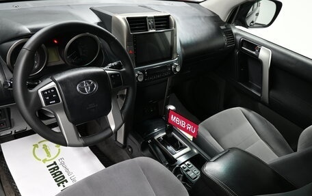 Toyota Land Cruiser Prado 150 рестайлинг 2, 2010 год, 2 550 000 рублей, 8 фотография