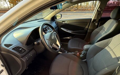Hyundai Solaris II рестайлинг, 2013 год, 1 250 000 рублей, 8 фотография
