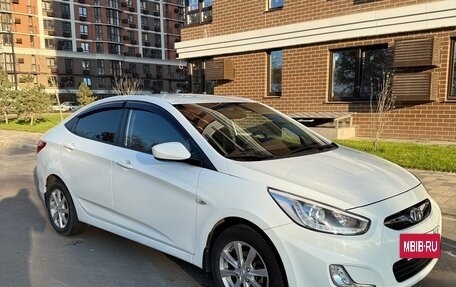 Hyundai Solaris II рестайлинг, 2013 год, 1 250 000 рублей, 3 фотография