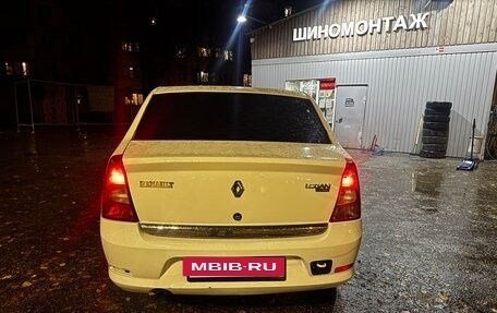 Renault Logan I, 2010 год, 370 000 рублей, 3 фотография