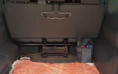 Volkswagen Caravelle T5, 2011 год, 2 500 000 рублей, 4 фотография