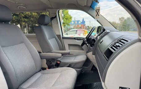 Volkswagen Caravelle T5, 2011 год, 2 500 000 рублей, 7 фотография