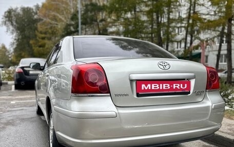 Toyota Avensis III рестайлинг, 2003 год, 570 000 рублей, 9 фотография