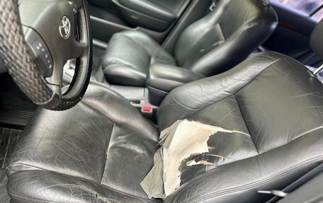 Toyota Avensis III рестайлинг, 2003 год, 570 000 рублей, 14 фотография