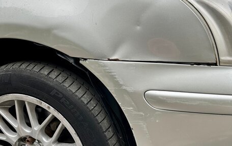 Toyota Avensis III рестайлинг, 2003 год, 570 000 рублей, 19 фотография