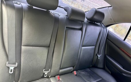 Toyota Avensis III рестайлинг, 2003 год, 570 000 рублей, 17 фотография