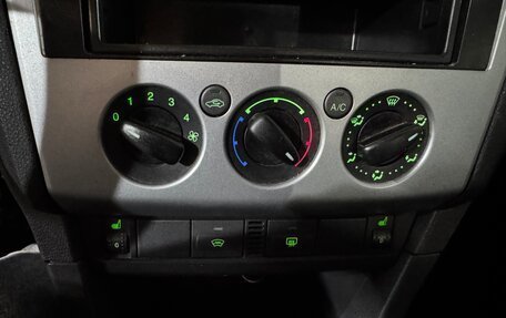 Ford Focus II рестайлинг, 2005 год, 400 000 рублей, 14 фотография