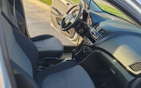 Hyundai Solaris II рестайлинг, 2013 год, 680 000 рублей, 6 фотография