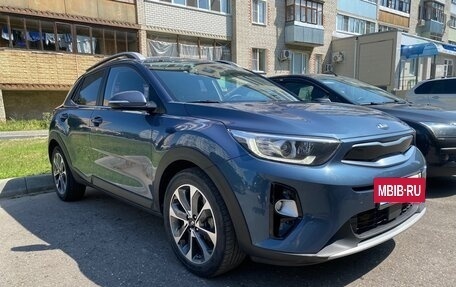 KIA Stonic, 2018 год, 1 750 000 рублей, 2 фотография