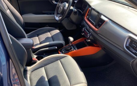 KIA Stonic, 2018 год, 1 750 000 рублей, 9 фотография