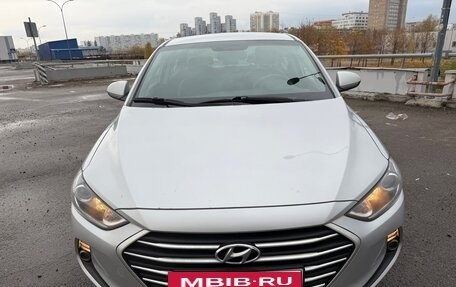 Hyundai Elantra VI рестайлинг, 2017 год, 1 190 000 рублей, 8 фотография