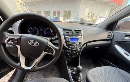 Hyundai Solaris II рестайлинг, 2012 год, 315 000 рублей, 9 фотография