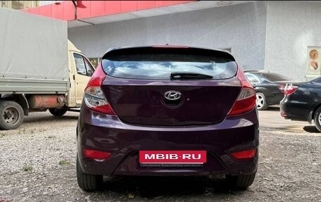 Hyundai Solaris II рестайлинг, 2012 год, 315 000 рублей, 5 фотография