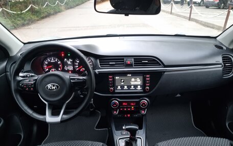 KIA Rio IV, 2018 год, 1 400 000 рублей, 10 фотография