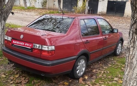 Volkswagen Vento, 1992 год, 305 000 рублей, 3 фотография