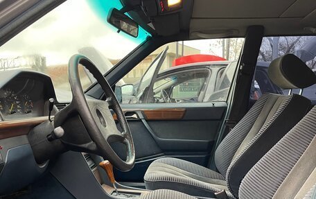 Mercedes-Benz W124, 1988 год, 219 000 рублей, 10 фотография