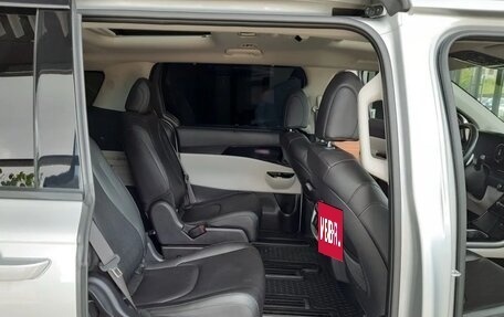 KIA Carnival, 2022 год, 4 700 000 рублей, 10 фотография