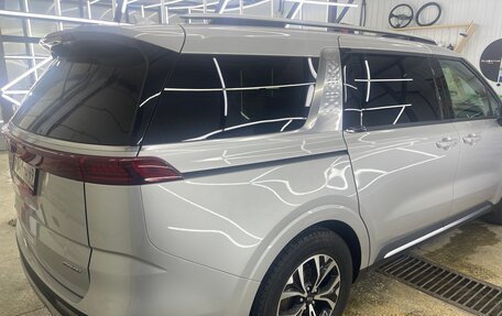 KIA Carnival, 2022 год, 4 700 000 рублей, 24 фотография