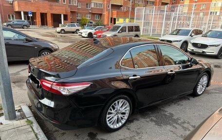 Toyota Camry, 2018 год, 3 100 000 рублей, 4 фотография