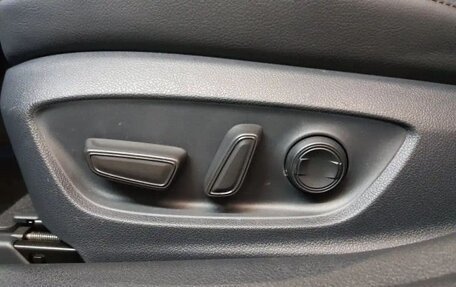 Toyota Camry, 2018 год, 3 100 000 рублей, 16 фотография