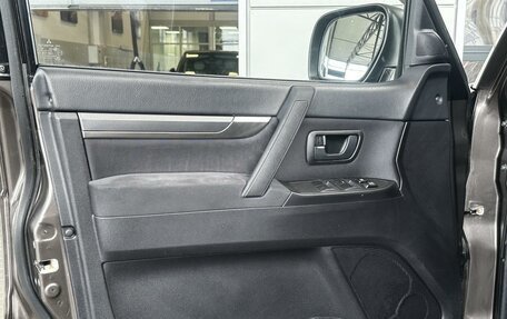 Mitsubishi Pajero IV, 2010 год, 2 120 000 рублей, 13 фотография