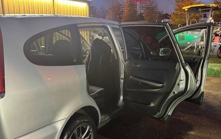 Honda Stream I рестайлинг, 2001 год, 500 000 рублей, 4 фотография