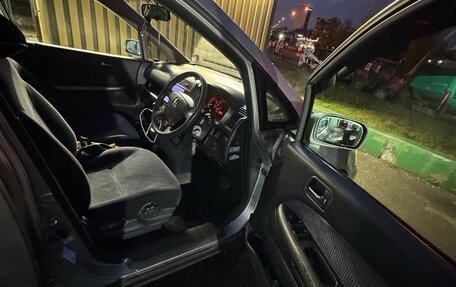 Honda Stream I рестайлинг, 2001 год, 500 000 рублей, 13 фотография