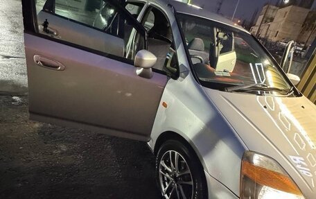 Honda Stream I рестайлинг, 2001 год, 500 000 рублей, 8 фотография