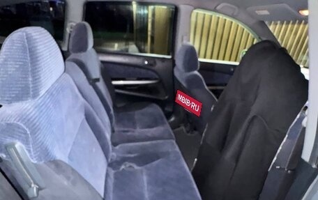 Honda Stream I рестайлинг, 2001 год, 500 000 рублей, 15 фотография