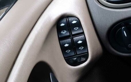 Ford Focus IV, 2002 год, 370 000 рублей, 14 фотография