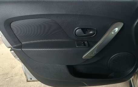 Renault Sandero II рестайлинг, 2020 год, 1 099 000 рублей, 19 фотография