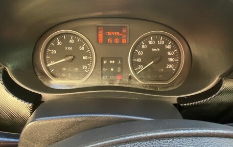 Renault Sandero I, 2010 год, 370 000 рублей, 2 фотография