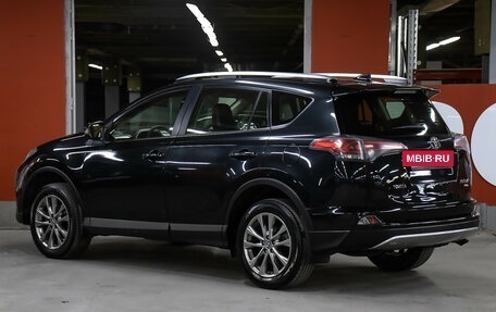 Toyota RAV4, 2015 год, 2 398 000 рублей, 7 фотография