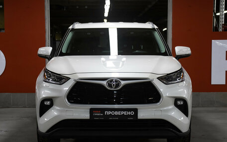 Toyota Highlander, 2021 год, 5 449 000 рублей, 2 фотография