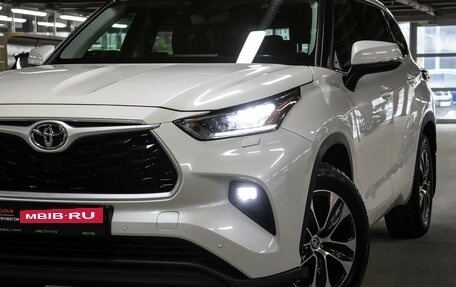 Toyota Highlander, 2021 год, 5 449 000 рублей, 23 фотография