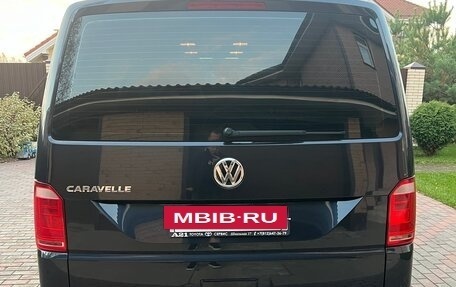 Volkswagen Caravelle T6 рестайлинг, 2018 год, 2 999 000 рублей, 4 фотография