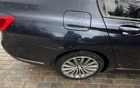 BMW 7 серия, 2016 год, 3 800 000 рублей, 16 фотография