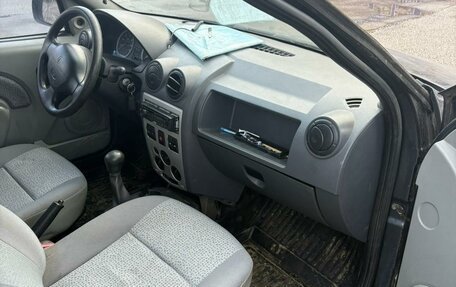 Renault Logan I, 2006 год, 120 000 рублей, 2 фотография