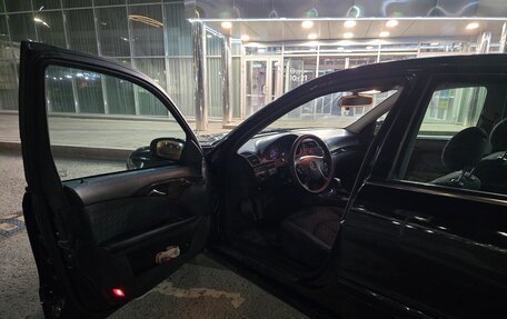 Mercedes-Benz E-Класс, 2005 год, 820 000 рублей, 8 фотография