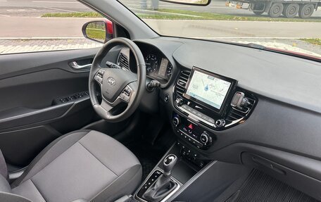 Hyundai Solaris II рестайлинг, 2021 год, 1 830 000 рублей, 11 фотография