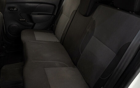 Renault Logan II, 2019 год, 1 139 000 рублей, 18 фотография