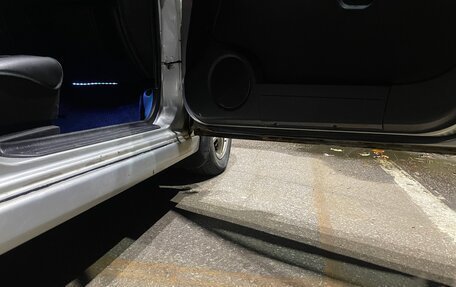 Mitsubishi Carisma I, 2002 год, 235 000 рублей, 15 фотография