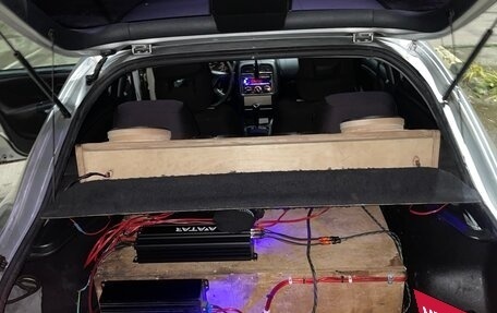 Mitsubishi Carisma I, 2002 год, 235 000 рублей, 12 фотография