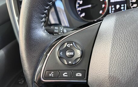 Mitsubishi Outlander III рестайлинг 3, 2019 год, 2 045 000 рублей, 19 фотография